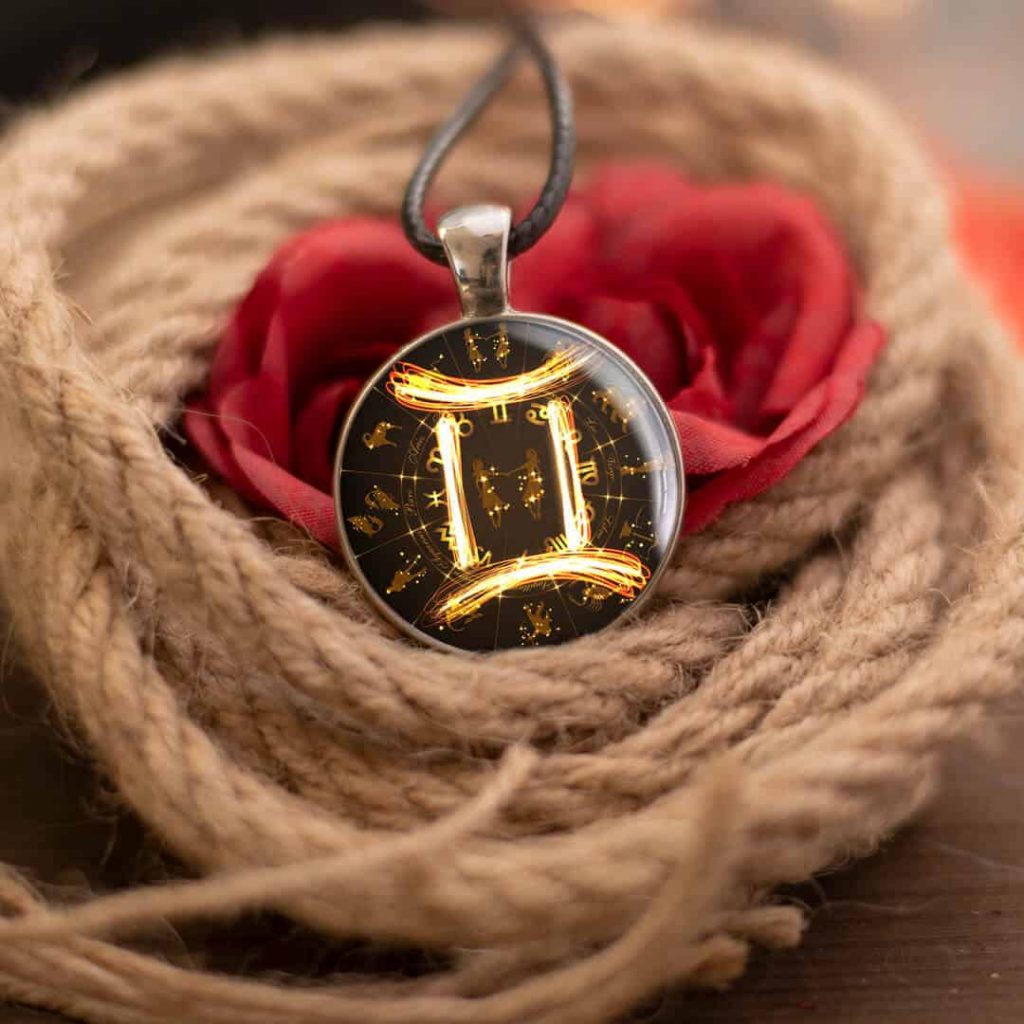 Амулет с Твоята Зодия